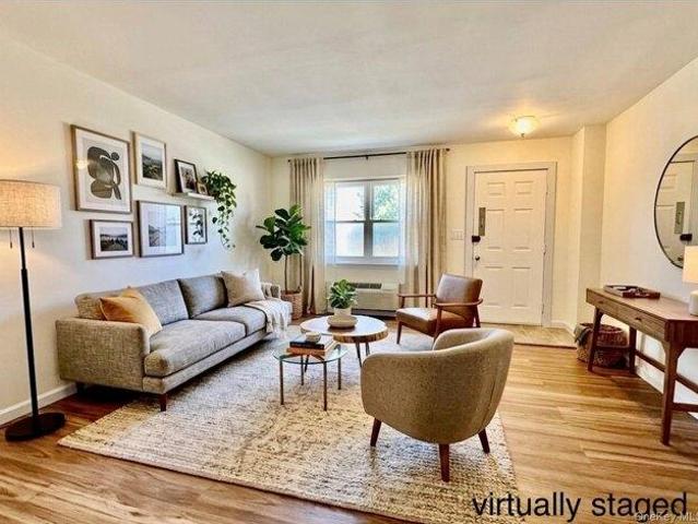 condo with 2 bedroom, Bayside NY ES103625280