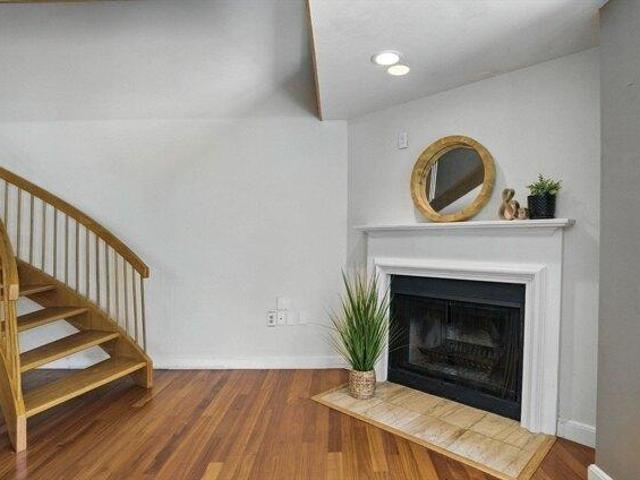 condo with 2 bedroom, Bedford MA ES105403560