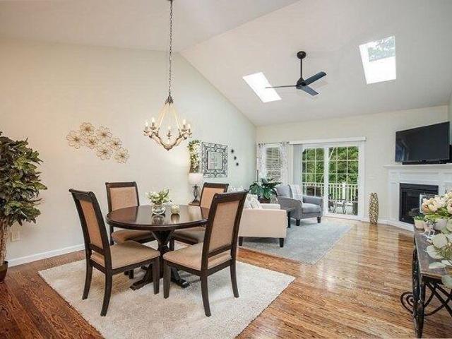 condo with 2 bedroom, Belchertown MA ES105441707