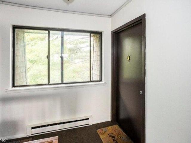 condo with 2 bedroom, Belleville NJ ES104811417