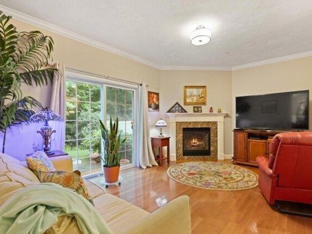 condo with 2 bedroom, Bellingham MA ES105477663