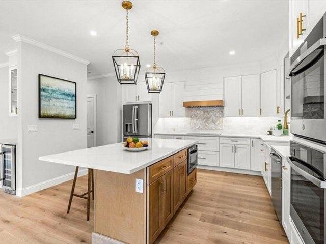 condo with 2 bedroom, Bellingham MA ES105496424