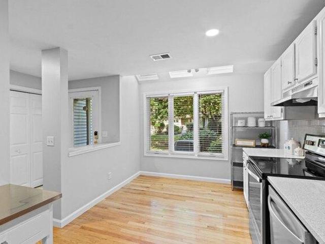 condo with 2 bedroom, Bellingham MA ES105550513