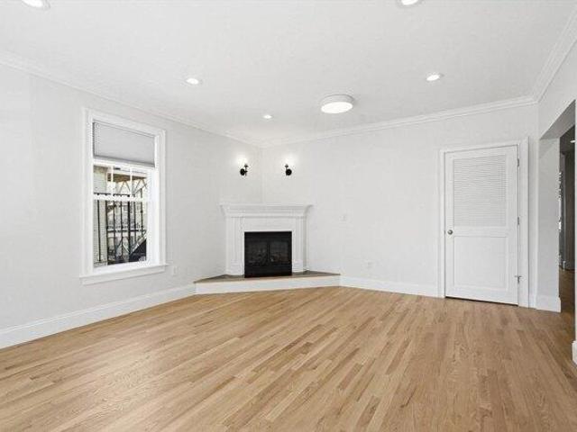 condo with 2 bedroom, Boston MA ES105402134
