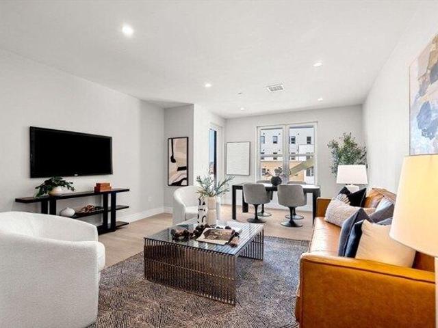 condo with 2 bedroom, Boston MA ES105441764