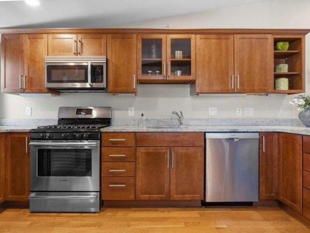 condo with 2 bedroom, Boston MA ES105536044