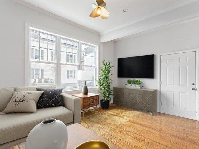 condo with 2 bedroom, Boston MA ES105553076