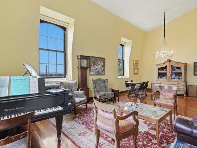 condo with 2 bedroom, Boston MA ES105610953