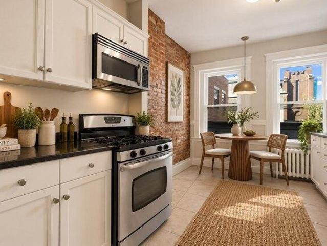 condo with 2 bedroom, Boston MA ES105610085