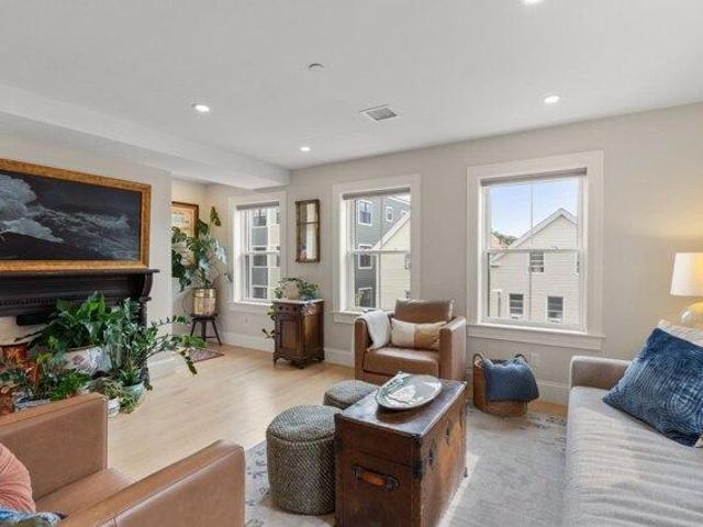 condo with 2 bedroom, Boston MA ES105611375