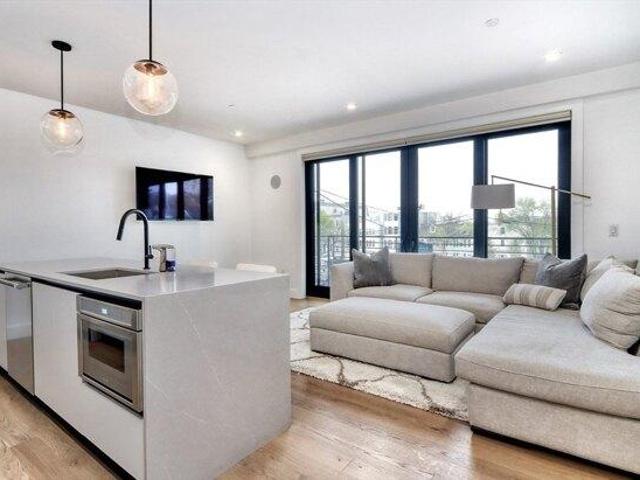 condo with 2 bedroom, Boston MA ES105366408