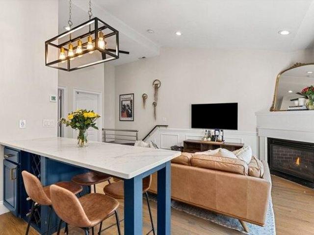 condo with 2 bedroom, Boston MA ES105366589