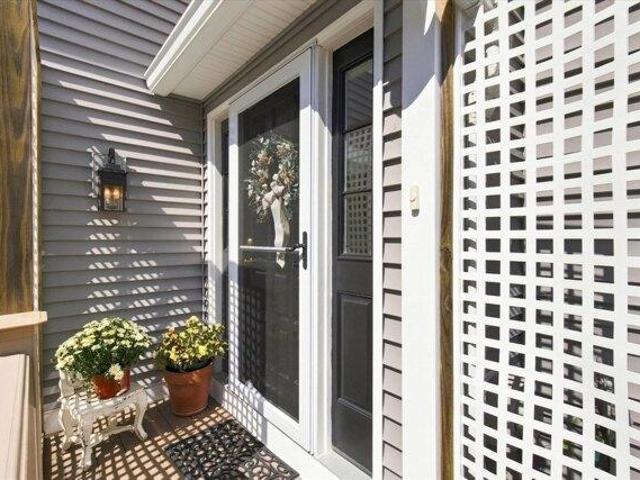 condo with 2 bedroom, Bourne MA ES105574125