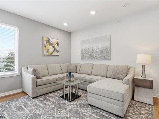 condo with 2 bedroom, Bloomfield NJ ES105680120