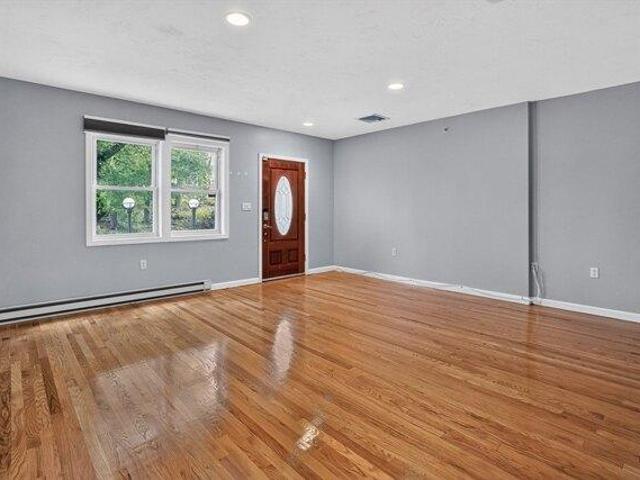 condo with 2 bedroom, Brookline MA ES105402188