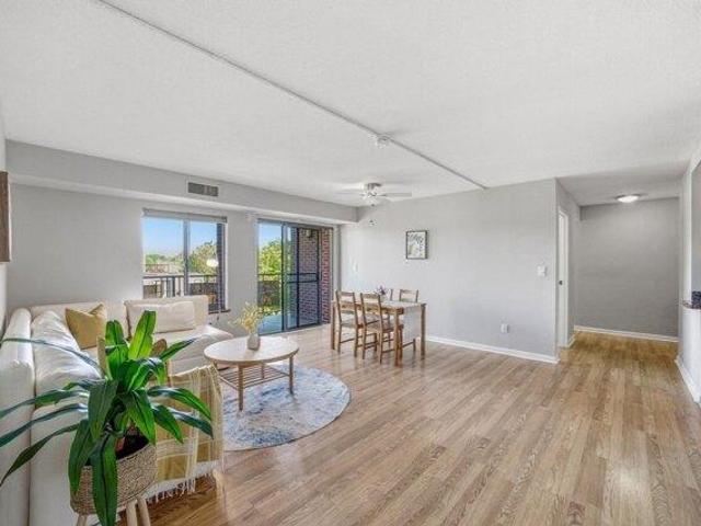 condo with 2 bedroom, Brookline MA ES105439152