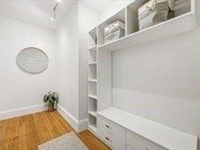 condo with 2 bedroom, Brookline MA ES105367552