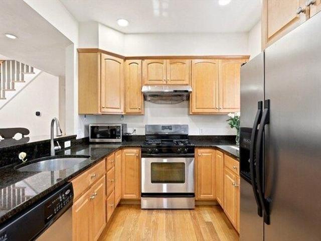 condo with 2 bedroom, Braintree MA DS104329441