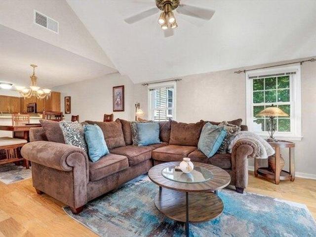 condo with 2 bedroom, Braintree MA ES105476083