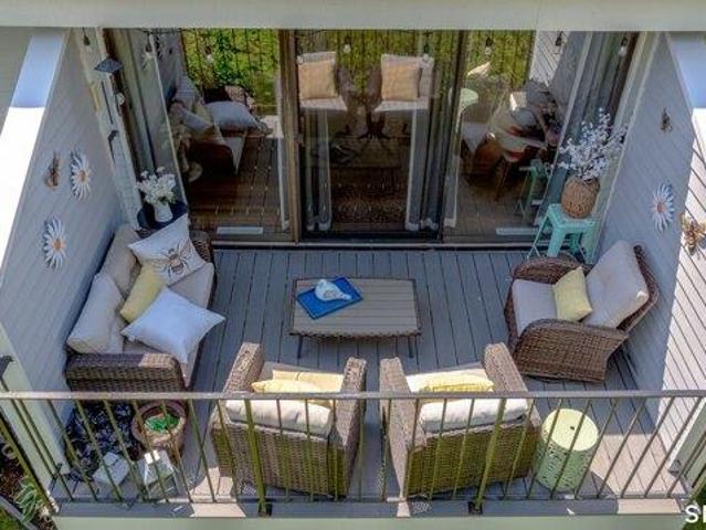 condo with 2 bedroom, Branford CT ES105557617