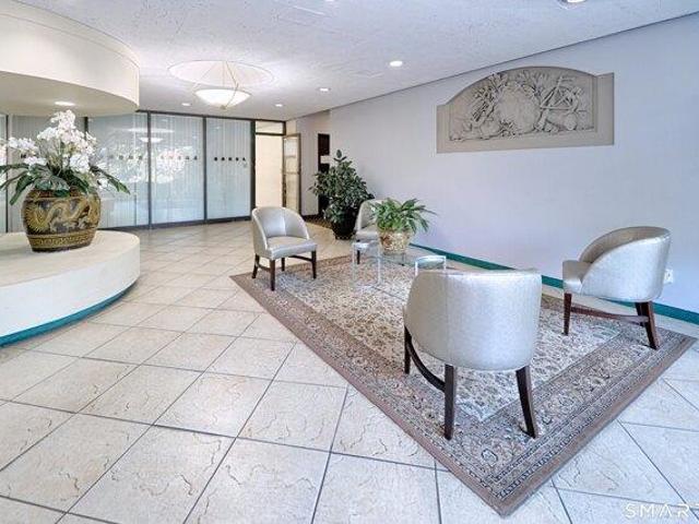 condo with 2 bedroom, Bridgeport CT ES105414828