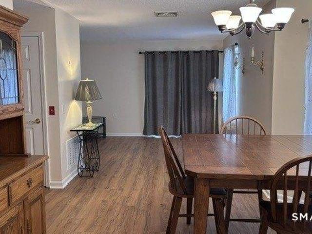 condo with 2 bedroom, Bridgeport CT ES105416590