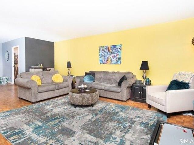 condo with 2 bedroom, Bridgeport CT ES105549046