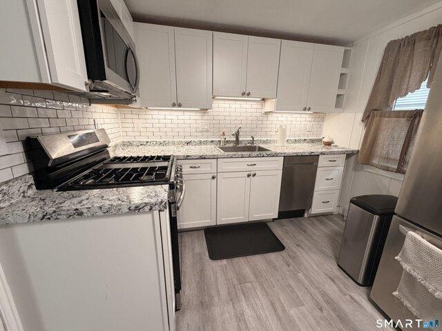 condo with 2 bedroom, Bridgeport CT ES105577728