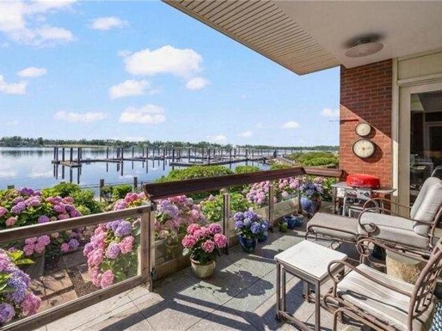 condo with 2 bedroom, Bristol RI DS103431129