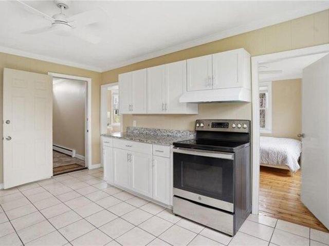 condo with 2 bedroom, Bristol RI ES105589060