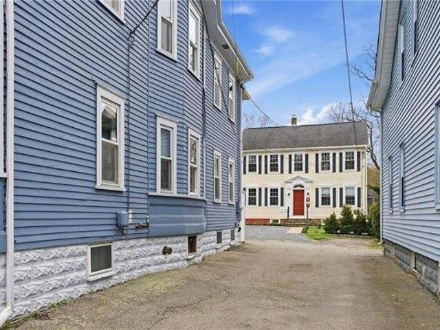 condo with 2 bedroom, Bristol RI ES105721424