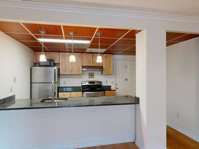 condo with 2 bedroom, Burlington VT ES105498234