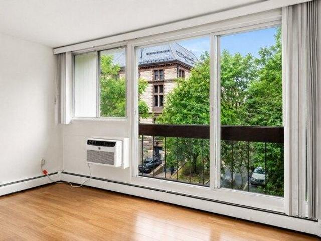 condo with 2 bedroom, Cambridge MA ES105586441