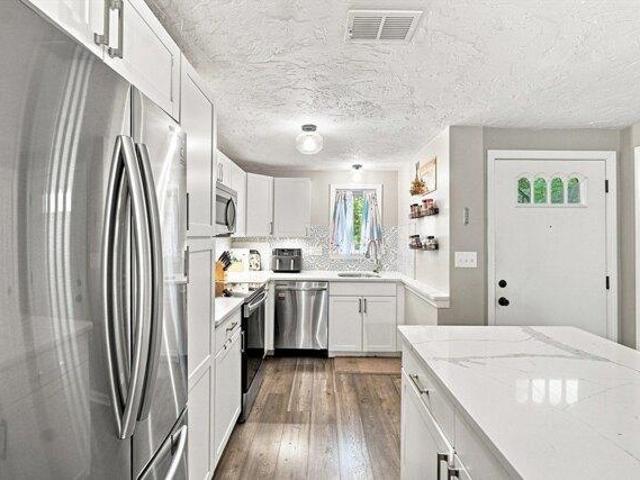 condo with 2 bedroom, Canton MA ES105560898