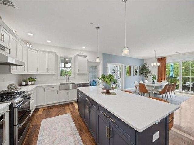 condo with 2 bedroom, Canton MA ES105648087
