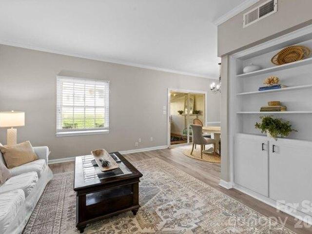 condo with 2 bedroom, Charlotte NC ES104907304
