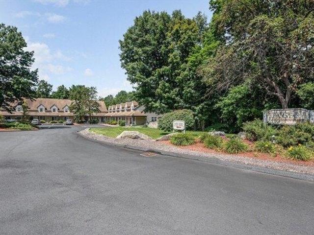condo with 2 bedroom, Chelmsford MA ES105385941