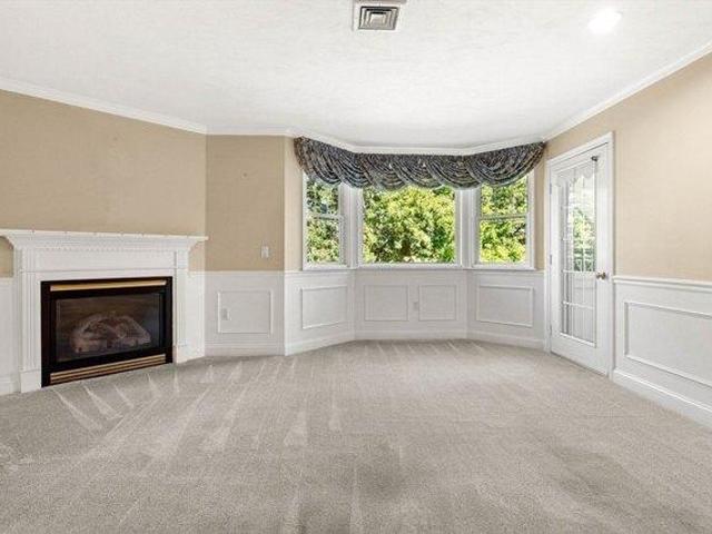 condo with 2 bedroom, Chelmsford MA ES105386504