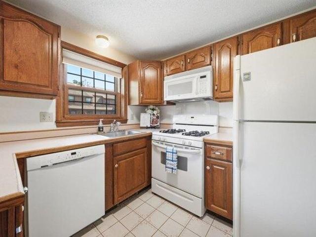 condo with 2 bedroom, Chelmsford MA ES105496483