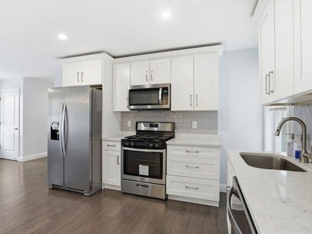 condo with 2 bedroom, Chelsea MA ES104570555