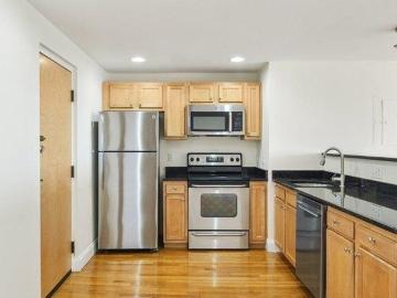 condo with 2 bedroom, Chelsea MA ES103496206