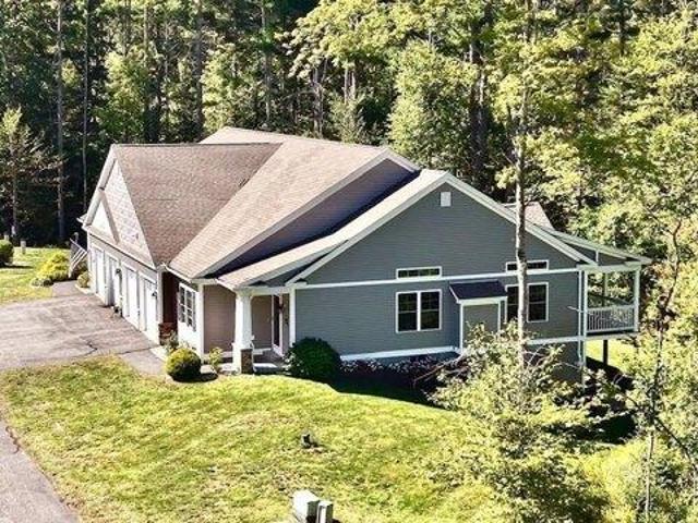 condo with 2 bedroom, Chesterfield NH ES105610019