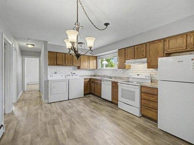 condo with 2 bedroom, Chicopee MA ES103495849