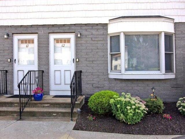 condo with 2 bedroom, Chicopee MA ES105473795