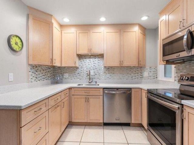 condo with 2 bedroom, Chicopee MA ES105477218
