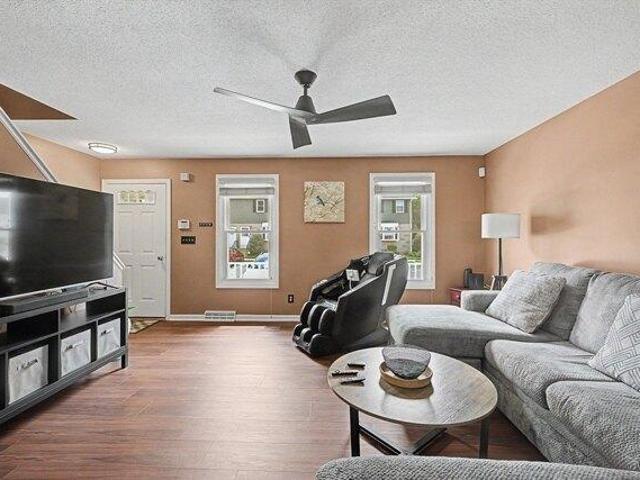 condo with 2 bedroom, Chicopee MA ES105478949