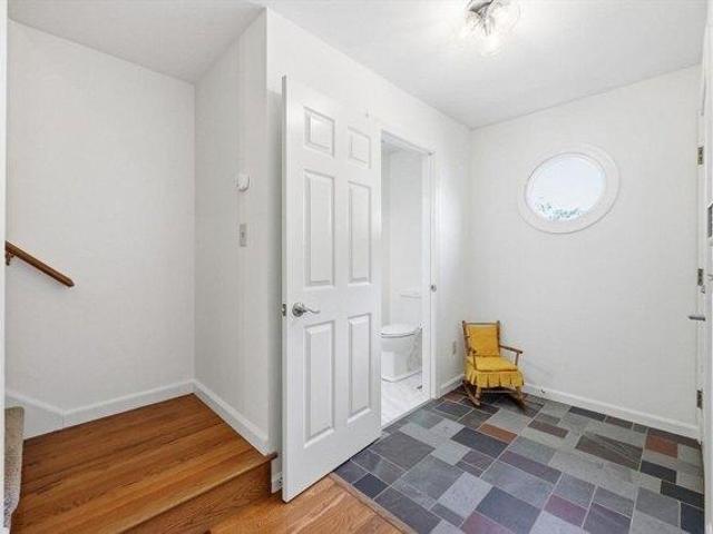 condo with 2 bedroom, Chicopee MA ES105425815