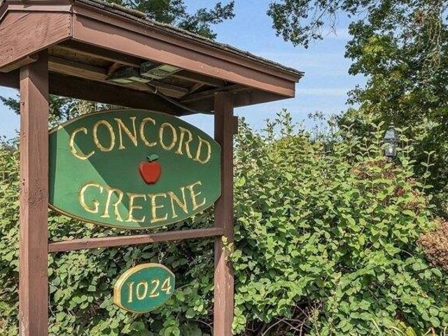 condo with 2 bedroom, Concord MA ES105351796