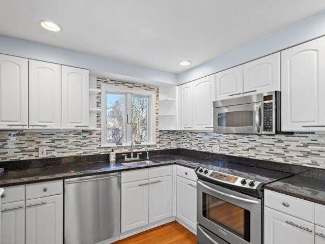 condo with 2 bedroom, Concord MA ES105427337