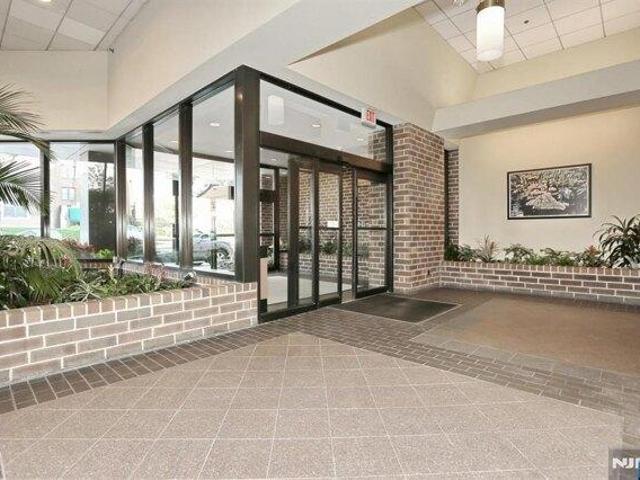 condo with 2 bedroom, Cliffside Park NJ ES105575006